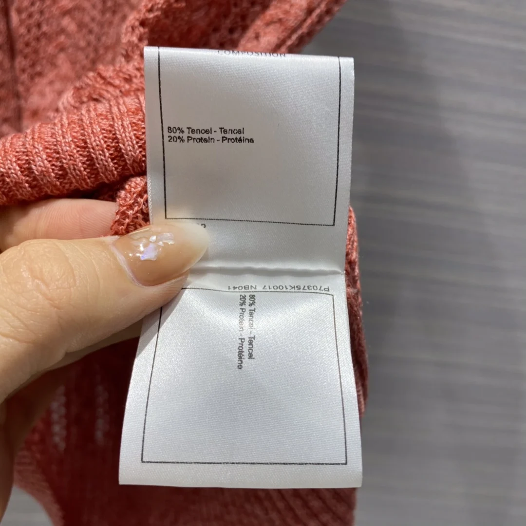 

2020 Summer Slim Tanks for Women Luxury Brand V-neck Solid Suspender Vest Top Good Quality Tencel Blended Knitted Crop Tops Lady