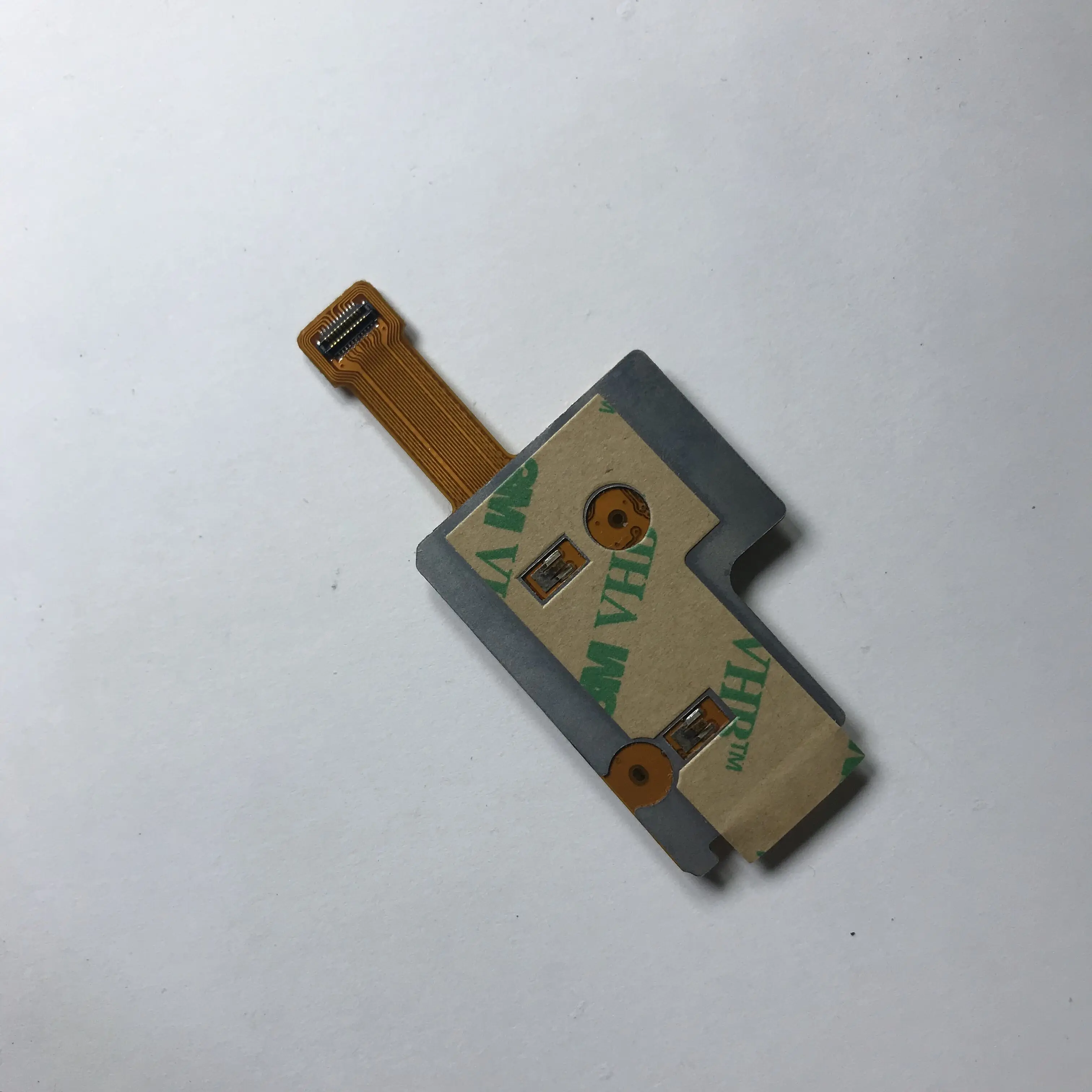 

Новый оригинальный гибкий ленточный кабель для Sony W812 SIM Slide