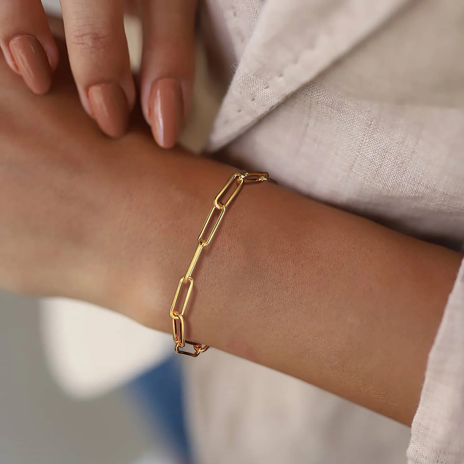 

Paperclip Chain Bracelet for Women, Chunky Rectangle Link, Fashion Wholesale Jewelry