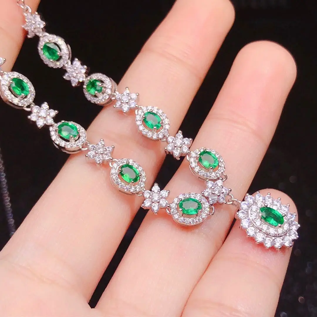 

2021 Silver Luxury Temperament Full Diamond Emerald Tourmaline Color Treasure Pendant Necklace Clavicle Chain Women Fine Jewelry