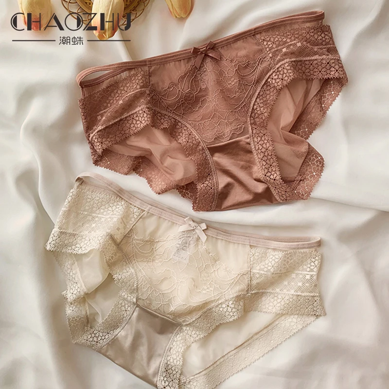 

CHAOZHU French Embroidery Sexy Lingerie Lace Net Yarn Sensual Woman Underwear Middle Waist Cotton Crotch Seamless Panties M/L