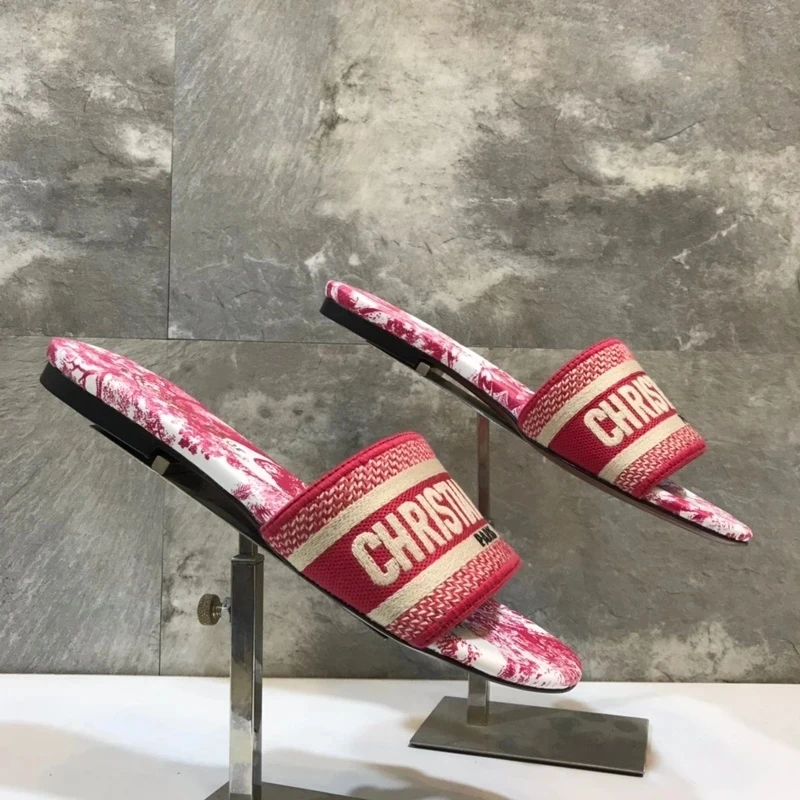 

Women Flats Slippers Shoes Slip On Slides Vocation Slippers Muller Shoes Embroidered Letters Beach Sandals Fashion Flats