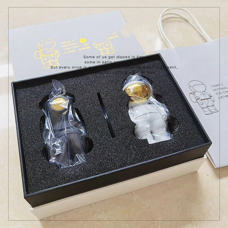 

Trendy Astronaut Pilot Diver Limited Edition Action Figure Diy Model Speelgoed Home Office Car Desktop Decoration Art Crafts