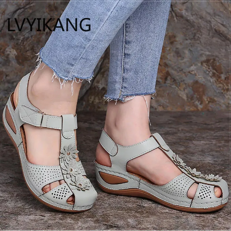 Сандалии женские на танкетке босоножки с мягкой подошвой повседневная обувь