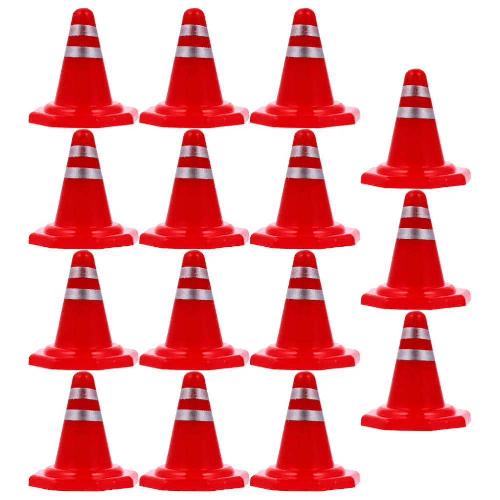 

30pcs Traffic Roadblocks Simulation Sand Table Props DIY Road Cone Signs