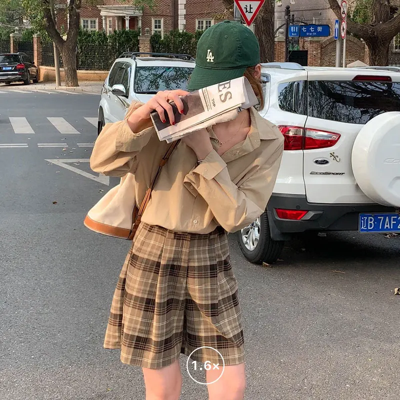 

S-L 2020 autumn and winter Women Shorts Skirts Korean High Waist suit Shorts girls plaid shorts female (X1649)