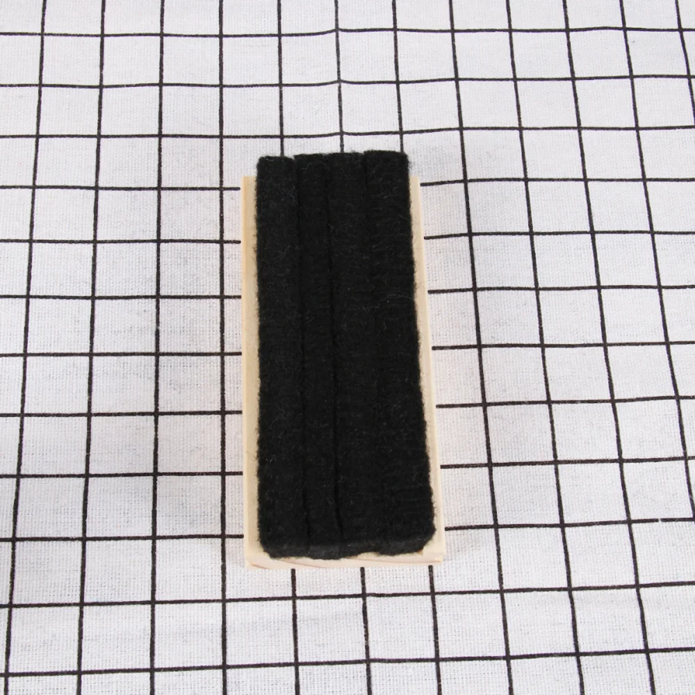 

2pcs Chalkboard Eraser Wool Felt Eraser Dustless Wood Blackboard Eraser Chalkboard Eraser