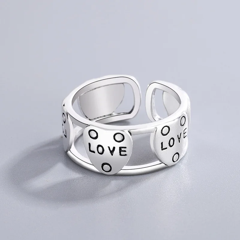 

Кольцо женское серебряное в ретро стиле с надписью «Love»