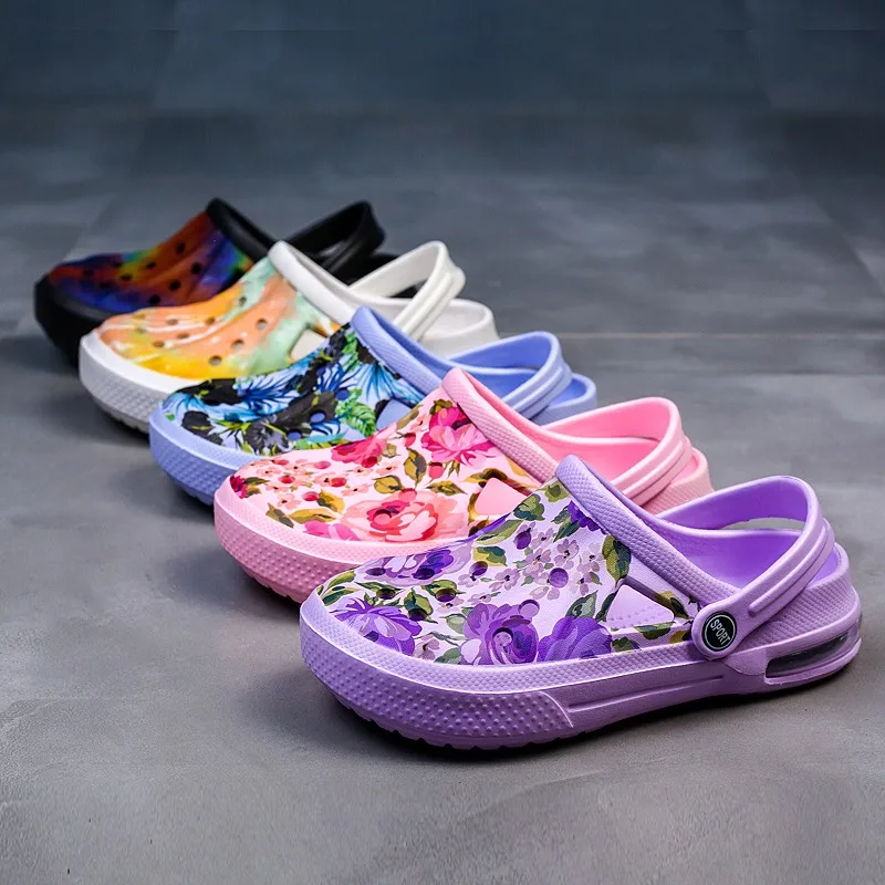 

Women's Slippers Men Summer Print Flat Platform Sandals Couple Clogs Shoes Air Cushion Hollow Out Slides Outside and Indoors