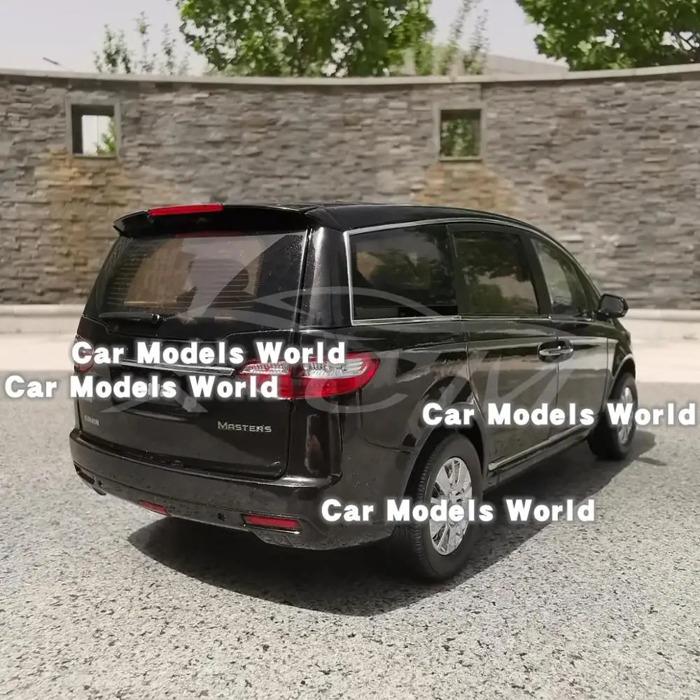 Литая под давлением модель автомобиля Dongfeng Yulong Master CEO MPV 1:18 (черный) + маленький