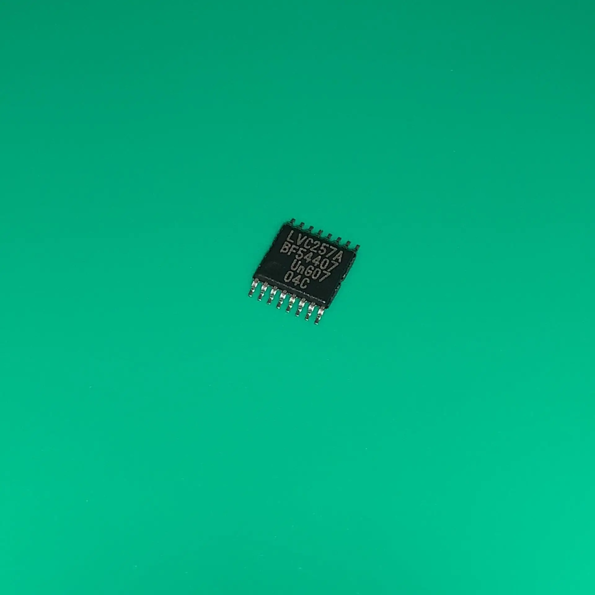 10 шт./лот 74LVC257APW TSSOP16 74 LVC257A PW IC QUAD Core 2 в мультиплексирования 3 ST 16 TSSOP 118 74LVC257 АПВ 74LVC