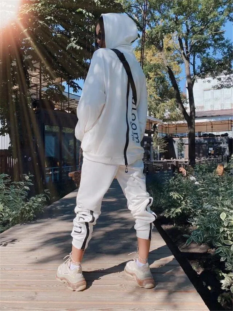 

Autumn WinterTwo Pieces Tracksuit Woman Set Fleece Sweater Outfits Warm Hoodies Chandal ropa de mujer Crop Sports Female Suit