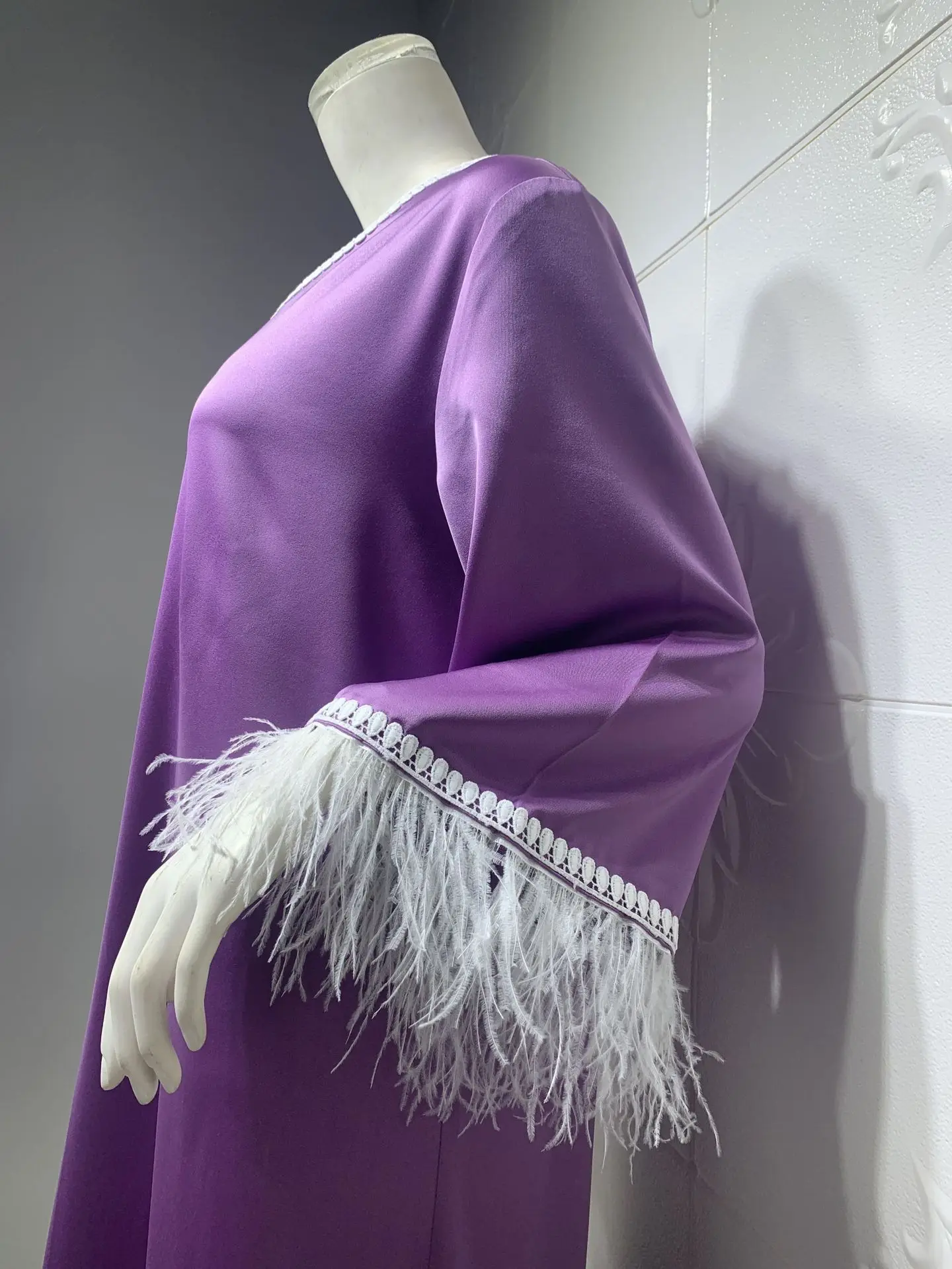 

Eid Satin Maxi Dress for Women Spring 2021 Purple Fashion Feather Lace V Neck Long Sleeve Muslim Arabic Turkish Clothes New