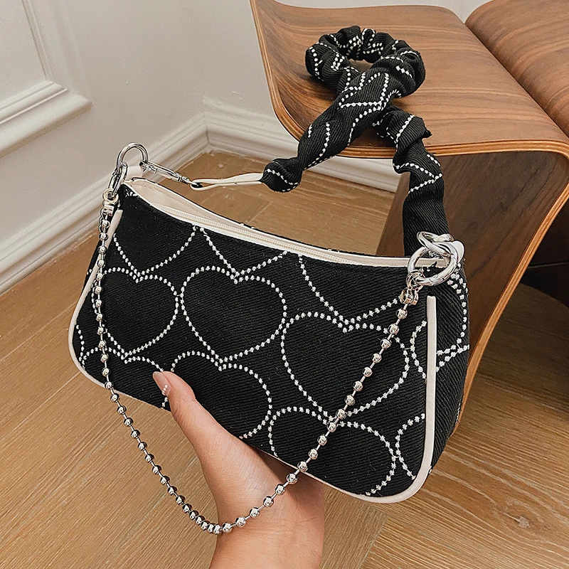 

Heart Embroidery Shoulder Bags For Women 2021 Luxury Brand Designer Handbag Ladies Canvas Clutch Tote Sac Chains Crossbody Bags