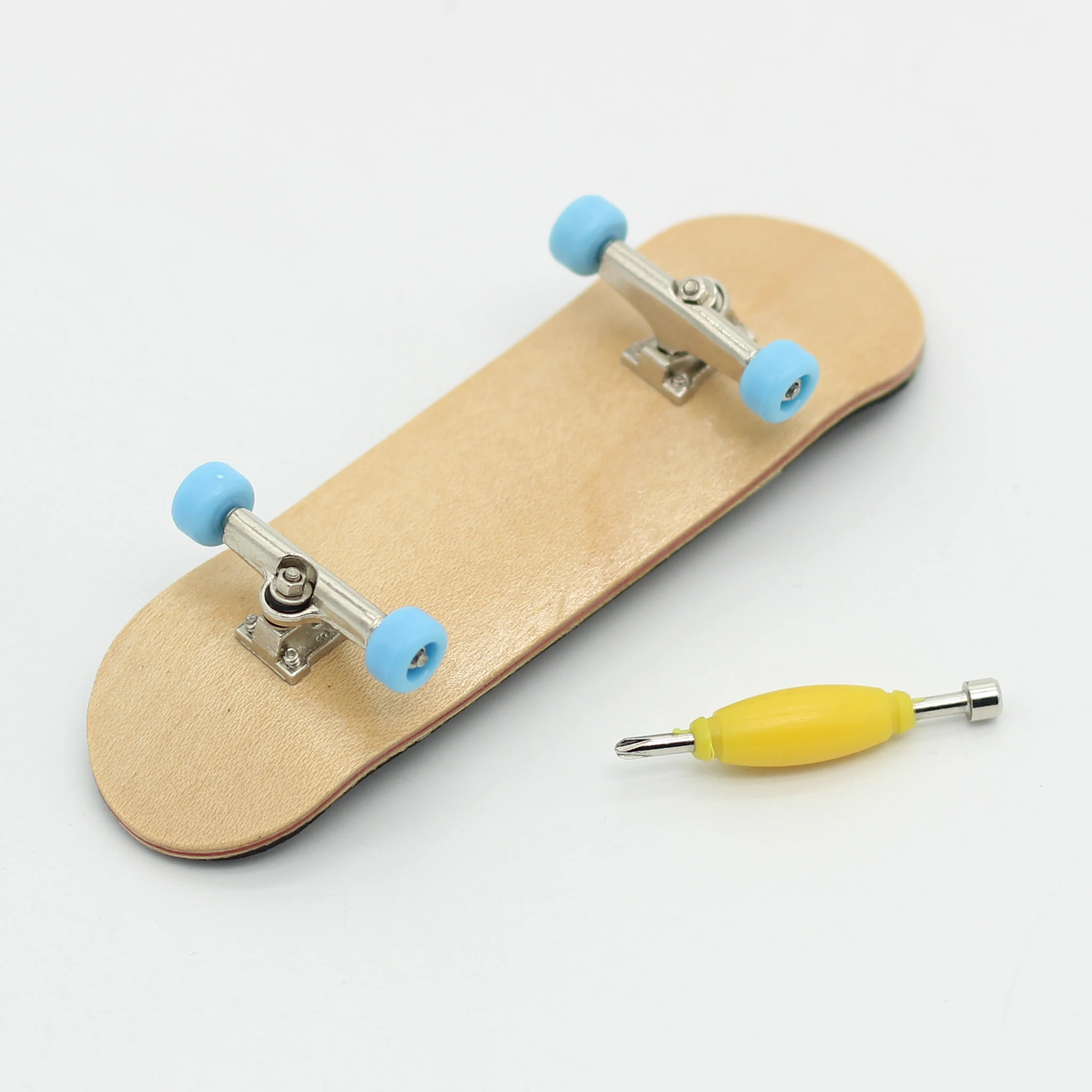 

High Quality MINI Wood Finger Skateboards Toys Finger Boarding