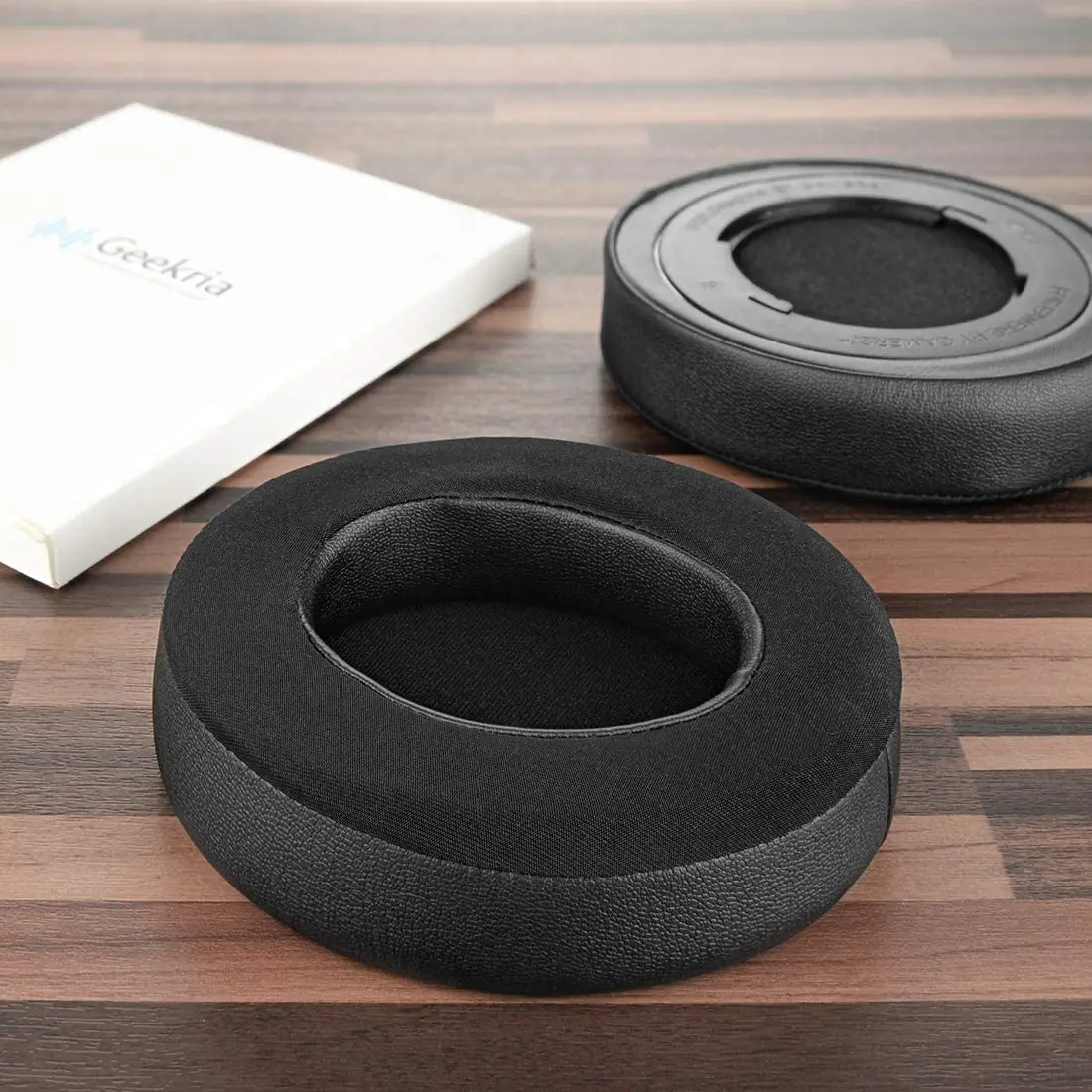 

Sport Cooling-Gel Replacement Ear Pads for Razer Kraken Pro V2, Kraken 7.1 V2, Stormtrooper/Pewdiepie Edition Headphones
