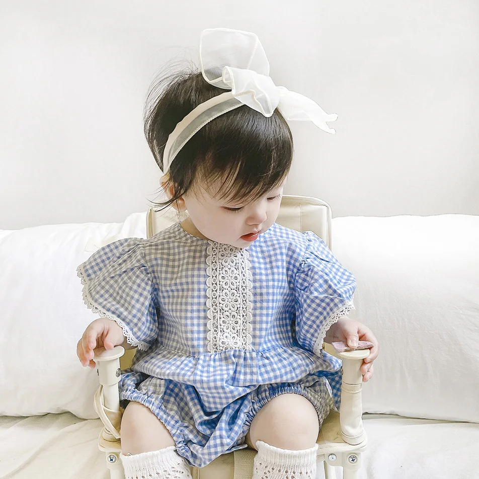 

summer new baby sister baby girl Plaid lace fly sleeve triangle climbing dress