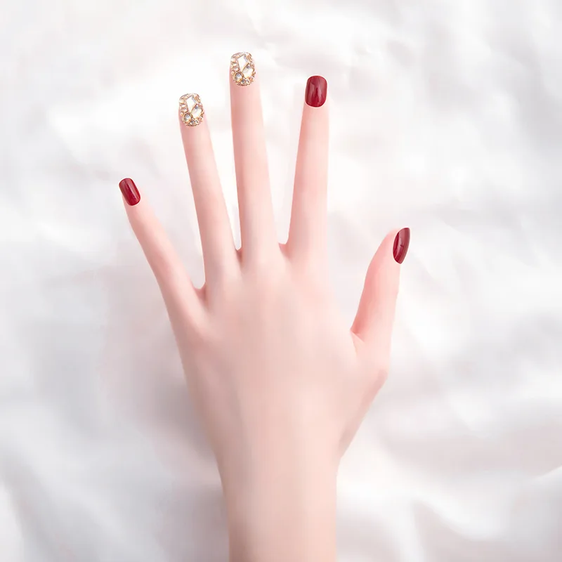 

24pcs Burgundy Diamonds Wear Long Paragraph Fashion Manicure Patch False Nails Save Time Wearable Nail Patch STTX889