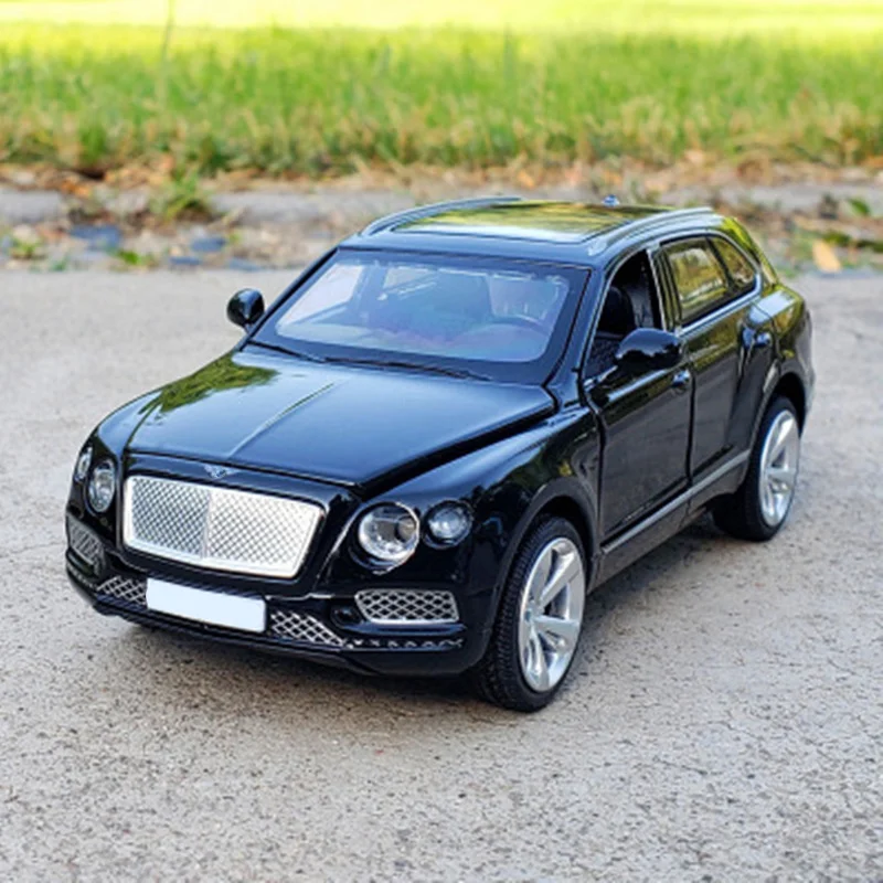 

Коллекция 1/32 года, внедорожник Bentley Bentayga, модель автомобиля из сплава, литые игрушечные транспортные средства, высокая имитация, подлинный м...