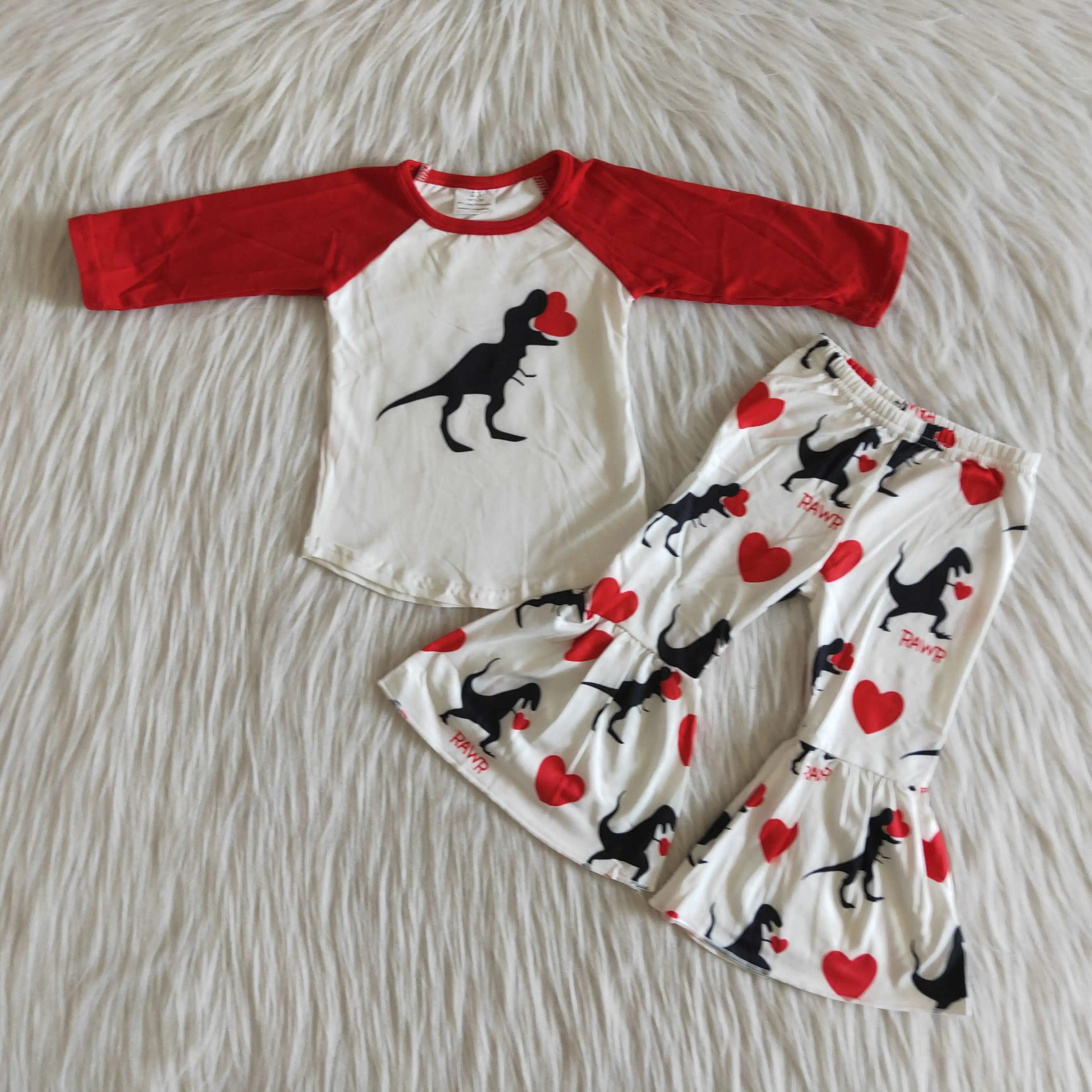 

Valentine's Day Loving Heart Dinosar Outfits Baby Girls Long Sleeves Top Bell Bottom Pants Kids Sets Children Clothes Boutique