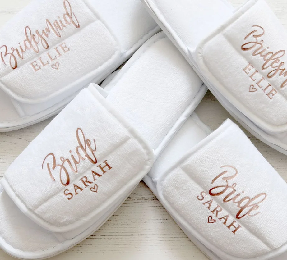 Индивидуальные свадебные тапочки с монограммой для невесты подружки открытым