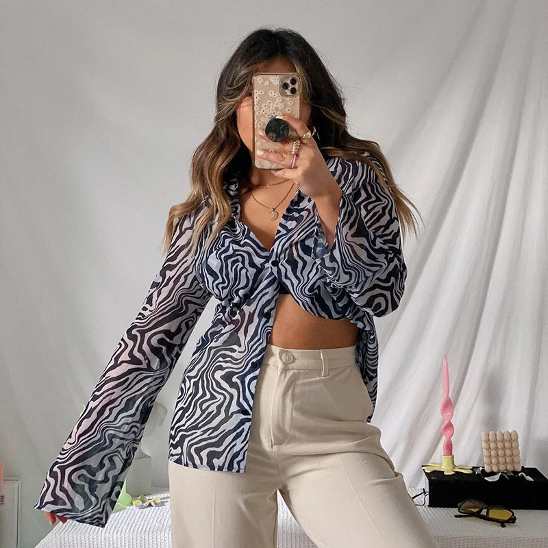 

Paisley Printed Long Sleeve Blouses 2021Summer Fashion Button Up Women's Shirt Turn-Down Collar Tee Crop Top Vintage Female