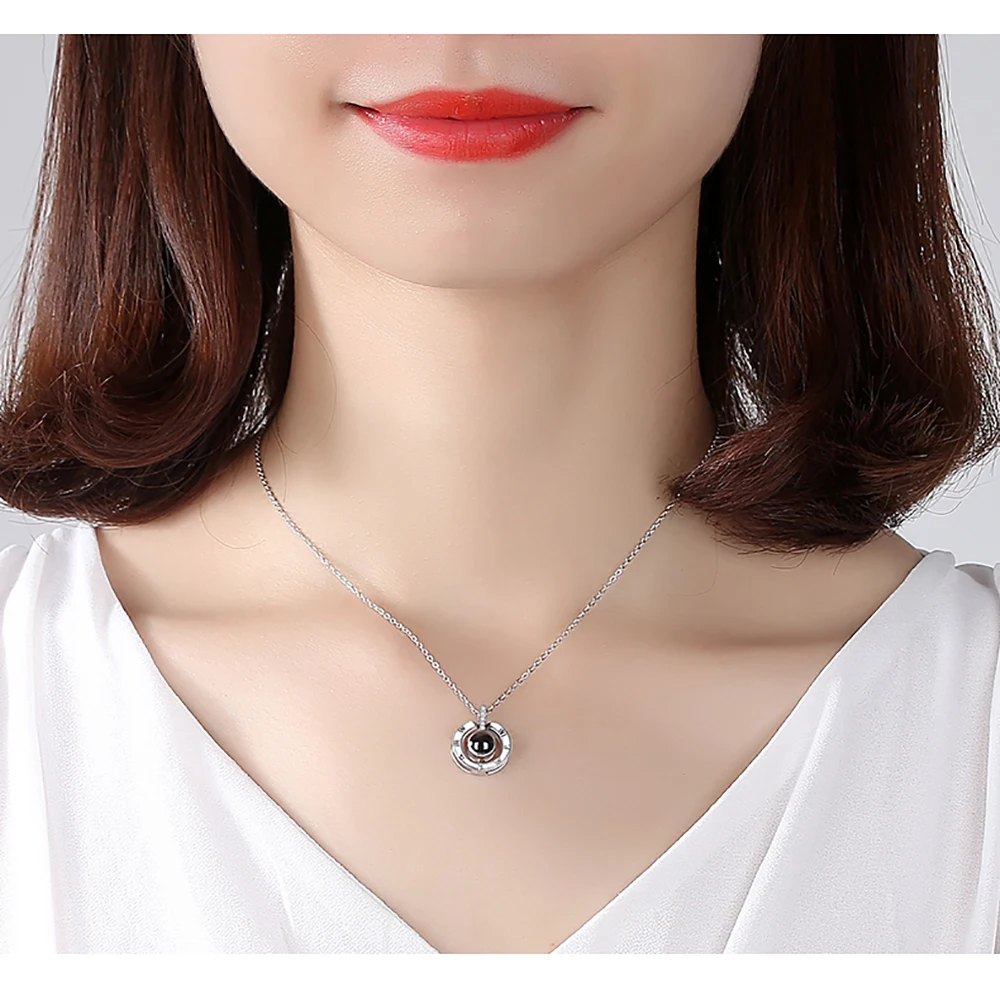 Подарок на День Св. Валентина 100 языках с надписью Я люблю тебя ожерелье