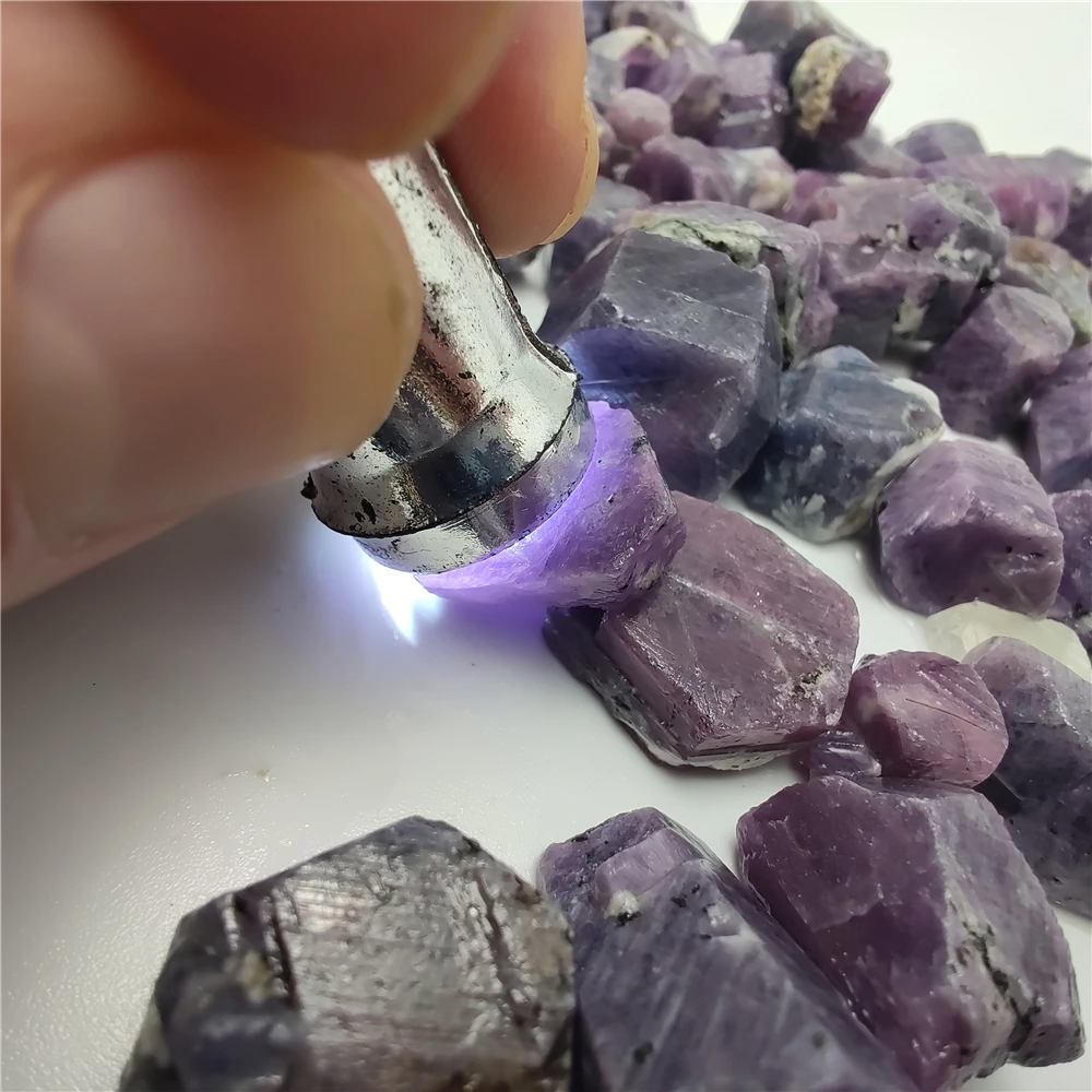 Качество Натуральная кожа редких 5 25 мм природный корунд каменный грубый Рубин