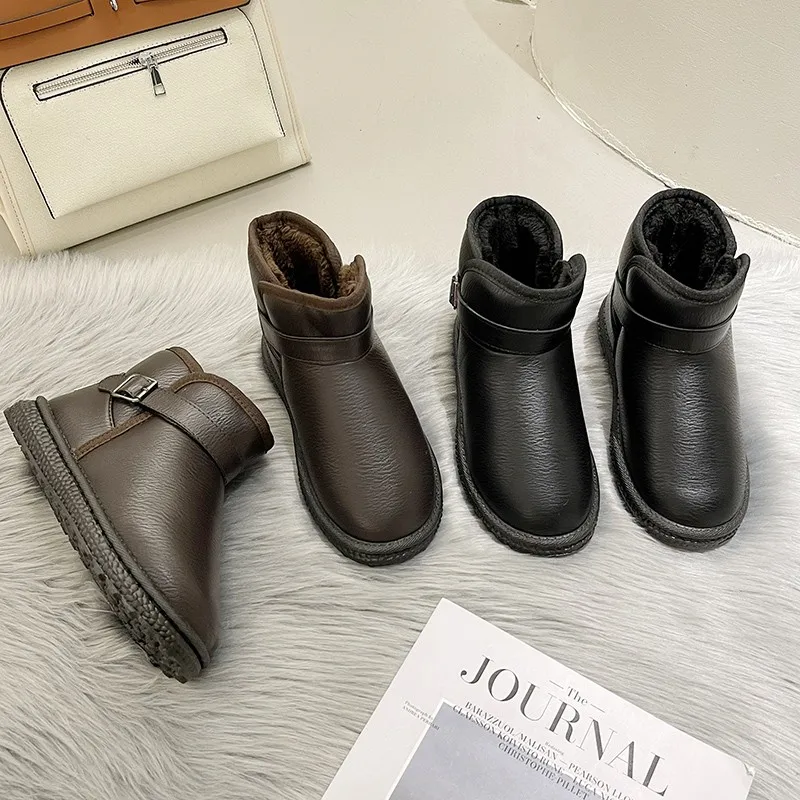 

2021 Winter Comfort And Leisure Thickened Real Wool Mother Shoes Cotton Shoes Cowhide Boots Flat Bottom Women's Cotton Boots.