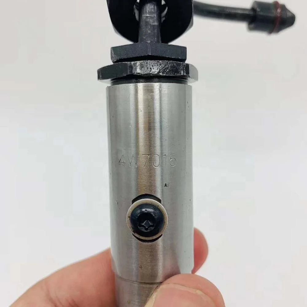 4W-7015 сопло инжектора дизельного топлива экскаватора 4W7015 для двигателя 3204 |