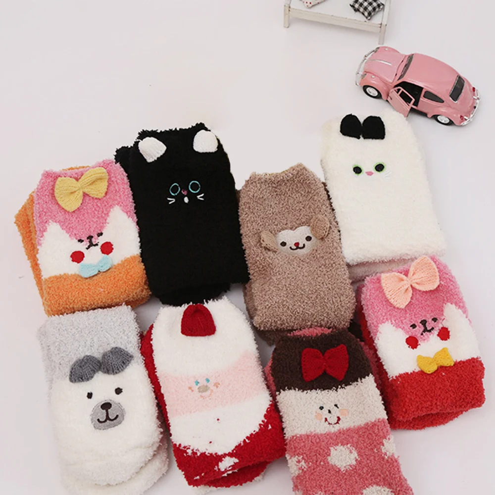 Носки женские зимние с оленями пушистые коралловые коробкой |