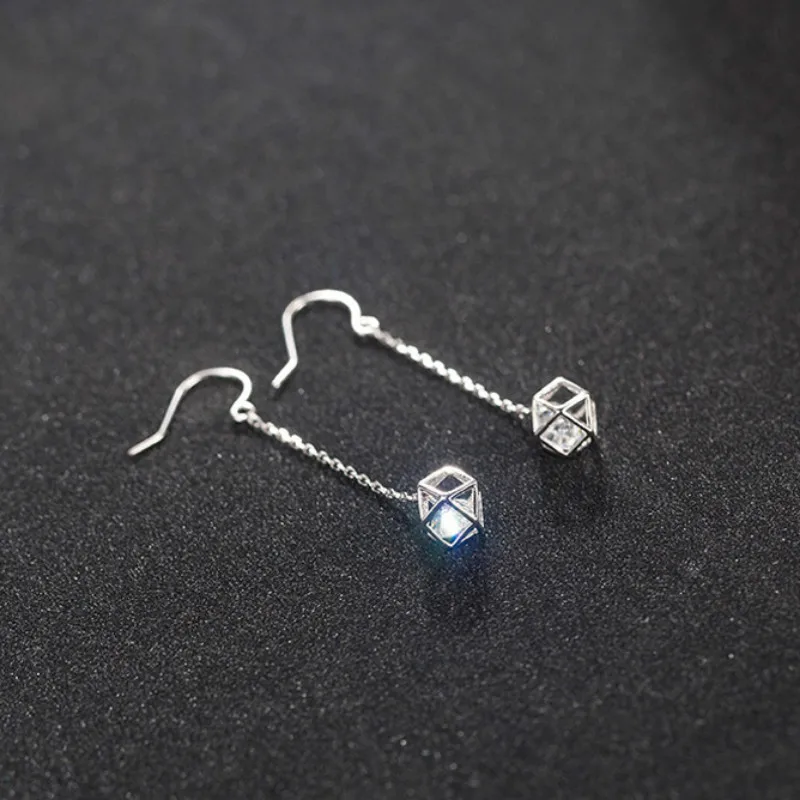Женские серьги-подвески в виде кубика циркония серебристый цвет ААА S925