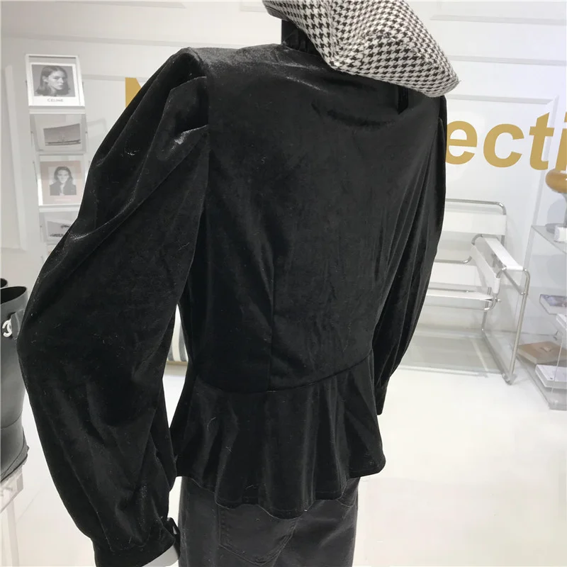 

Temperament Retro Velvet Top Women's Spring 2021 New Slim versatile Shirt Bottoming shirt
