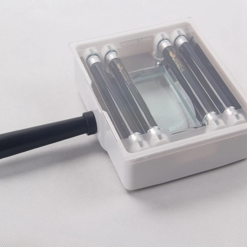 

Hot Lamp Skin Uv Analyzer Facial Skin Testing Examination Magnifying Analyzer Lamp Machine with Protective Cover EU Plug