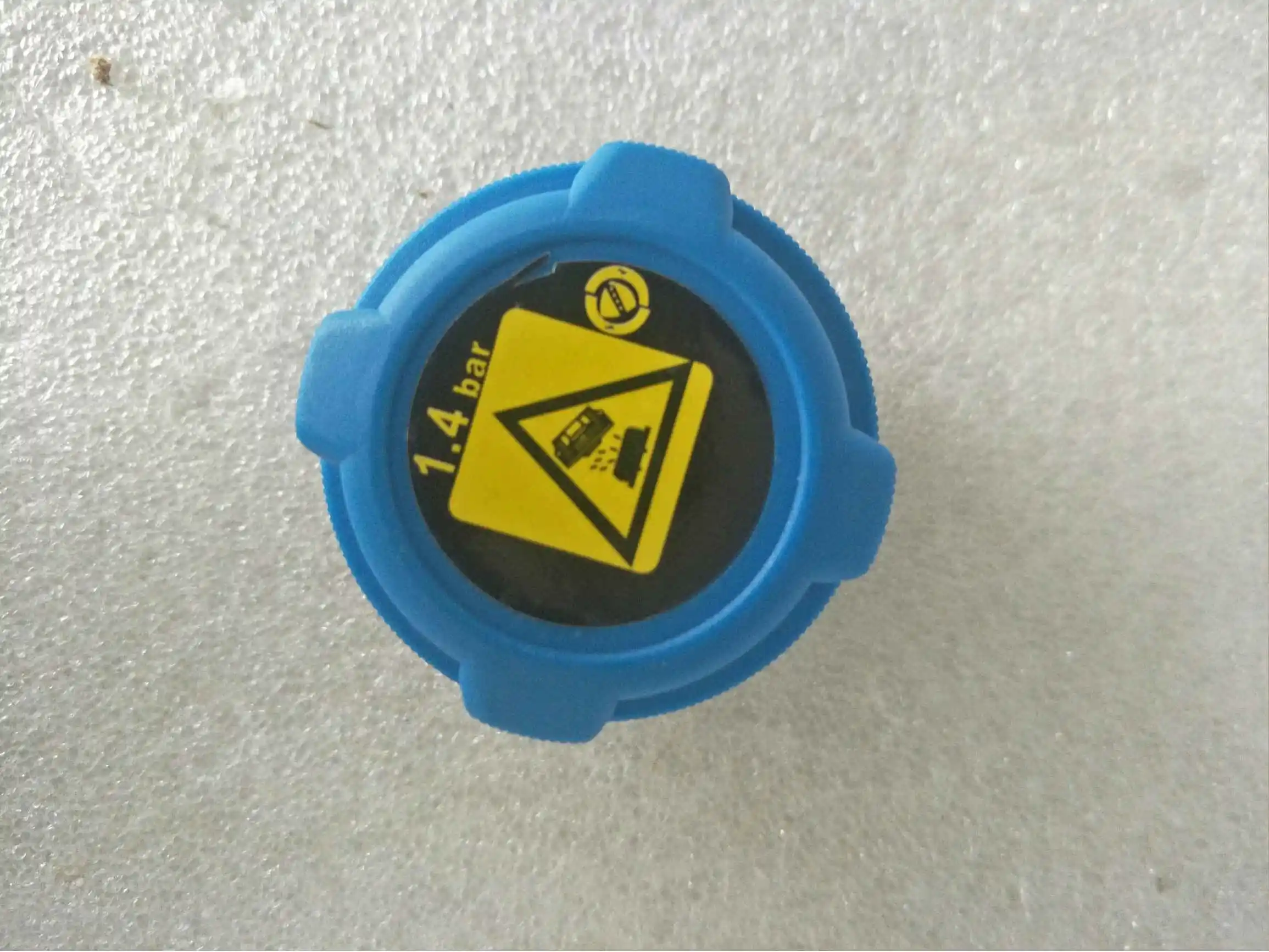 Герметичная крышка резервуар охлаждающей жидкости для FIAT OEM: 46799364|Колпак клапана|