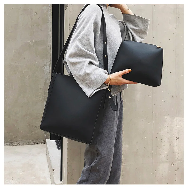 

Fashion Trend Bucket Bag Wild Large-capacity Casual Wide Strap Buckets Bag Messenger Female Bag Simple Shoulder Bag For Women