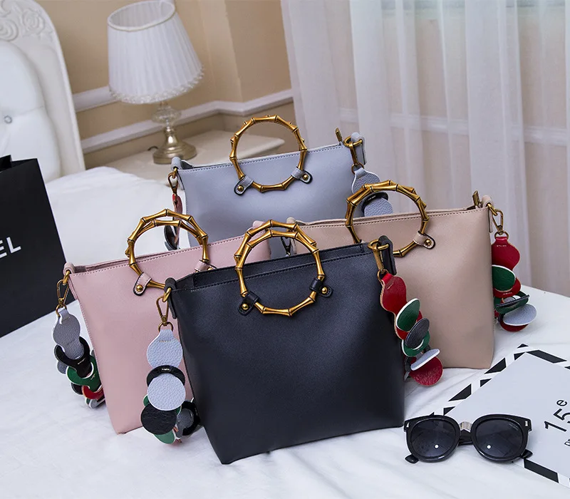 Новое поступление дамская сумочка с металлическими ручками сумка на плечо