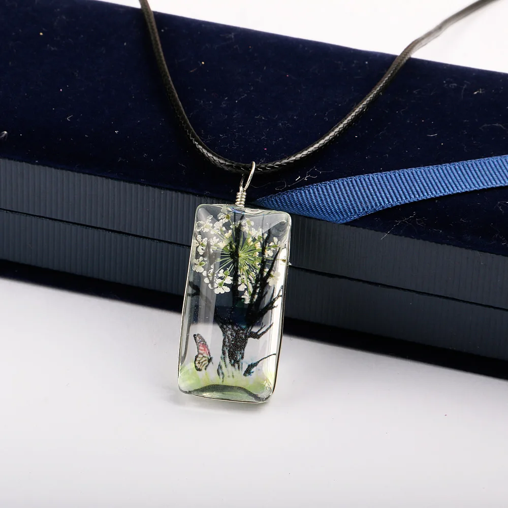 

Crystal Rectangle Life Tree Flower Necklace Exquisite Transparent Plexiglass Pendant Fashion Charm Female Jewelry Necklace