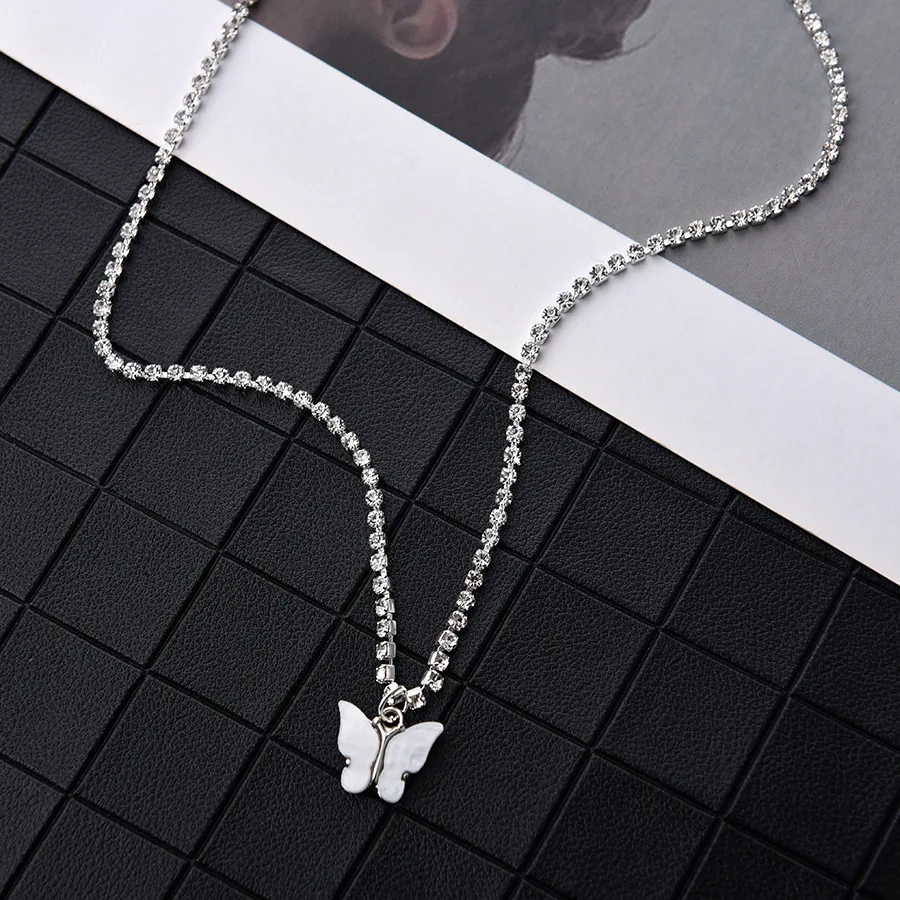 

Fashion Acrylic Butterfly Choker Necklace For Women Rhinestone Tennis Clavicle Chain Pendant Sweet Girls Wedding Party Jewelry