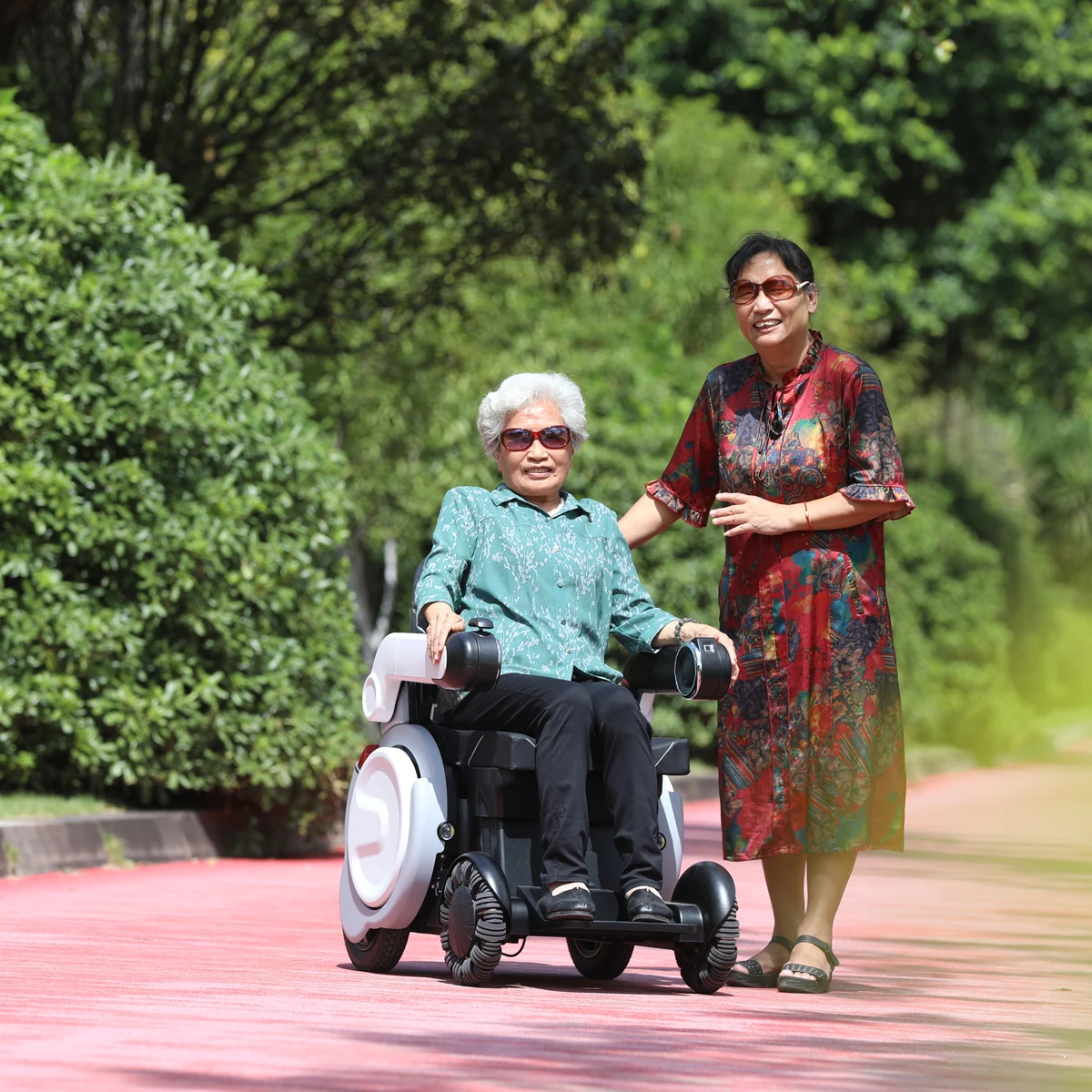 Кресло-каталка IF Health omni электрическое для пожилых людей | Красота и здоровье