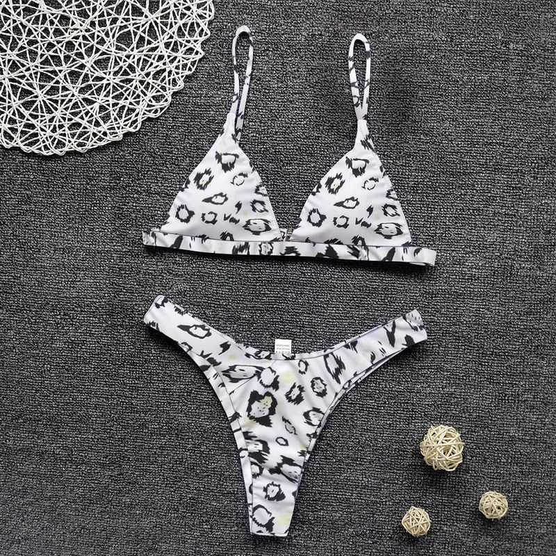 

2021 New Women's Summer Suit 2 Set Sexy Leopard Print Fabric Swimsuit Female Bikini Print Polyester Bikinis