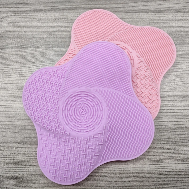 

Q1QD Large Makeup Brush Cleaner Mat Silicone Cosmetic Brushes Cleaning Pad Portable