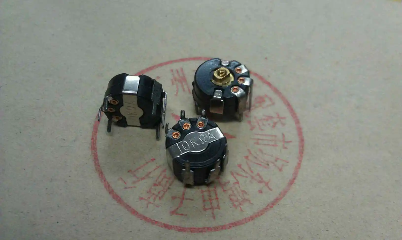 

Корейский бренд Y10 прецизионный потенциометр дуплексный a10k