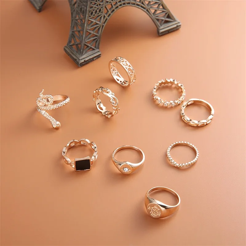 

9 Pcs/Set Retro Women Rings Set Snake Carved Oval Square Star Crystal Geometric Finger Joint Gold Ring Boho Party Female Jewelry