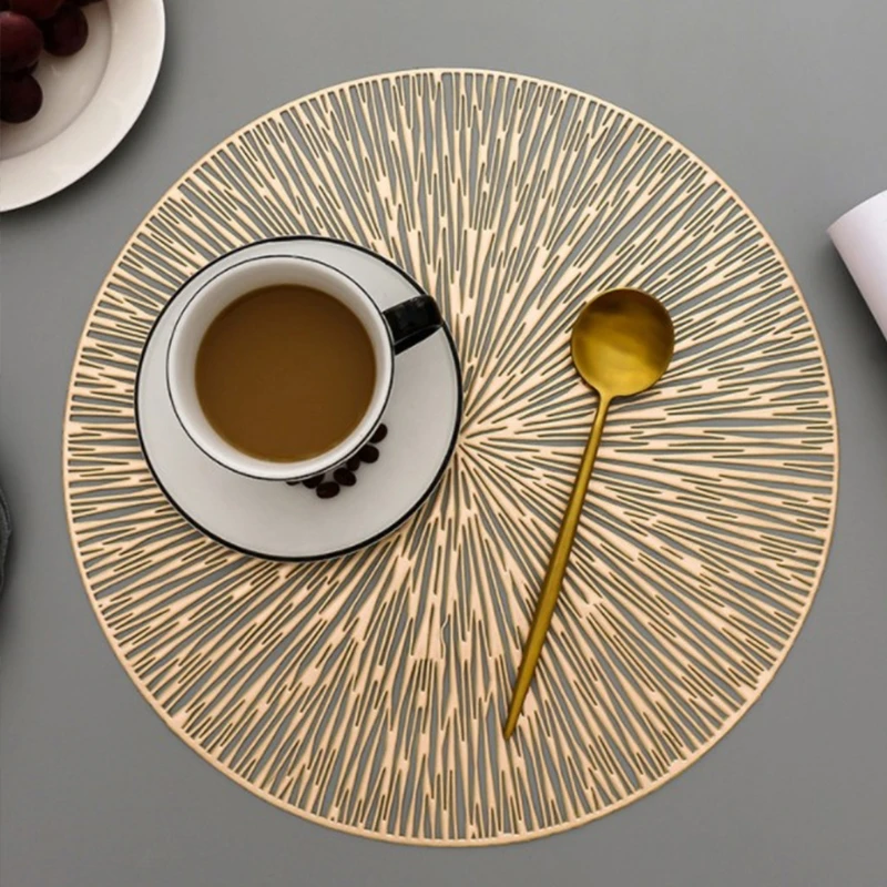 

4 Pcs Hollow PVC Round Placemat Heat Insulation Meal Mat Coaster Non-Slip Dining Table Pad Restaurant Decor