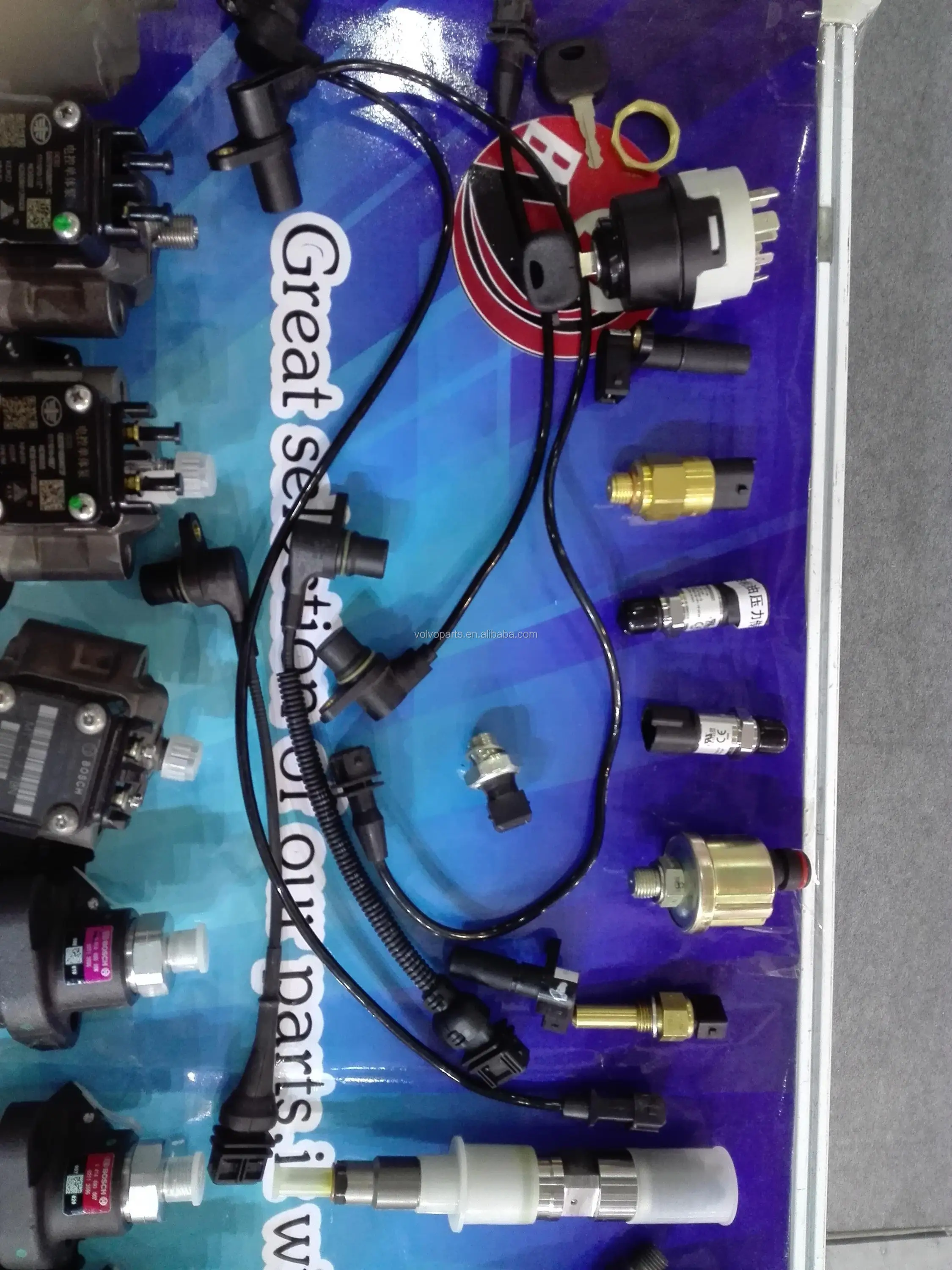 

FUEL HIGH PRESSURE PUMP 0414401101 0414401102 0414401105 FOR VOLVO EXCAVATOR EC240 EC290 DEUTZ D7E TCD2013 ENGINE