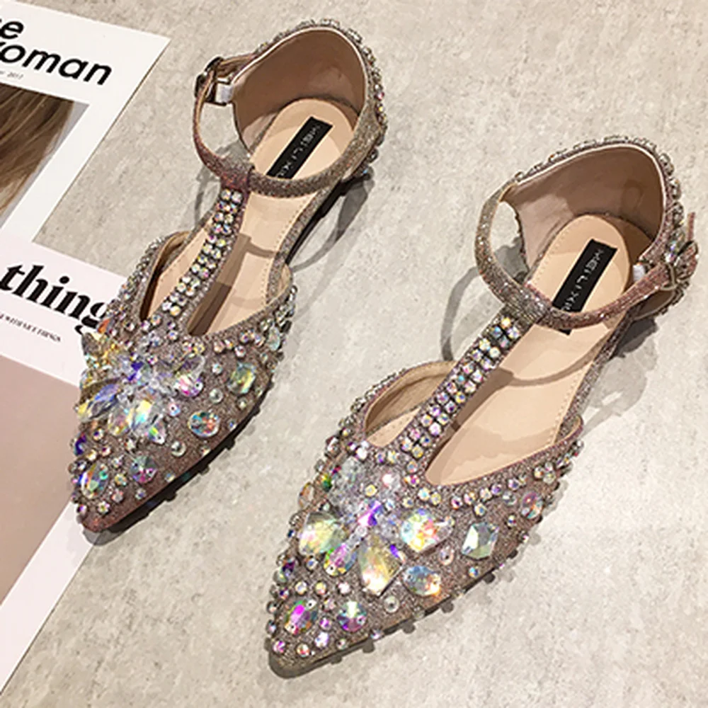 

Womens Pointed Toe Crystal Diamond Butterfly Rhinestones Bling Flat T-strap Sandals Shoes 3Colors New M001
