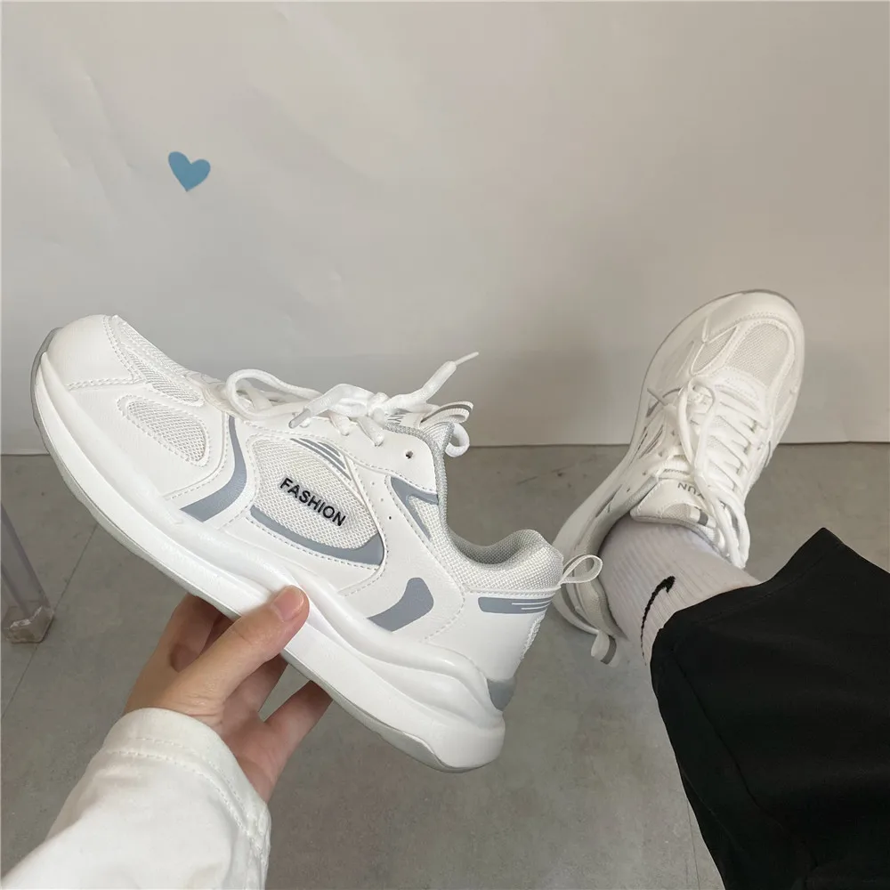 

2021 Autumn/winter New Casual Sports Shoes Women Street Photos Retro Platform Father Shoes for Women Sneakers