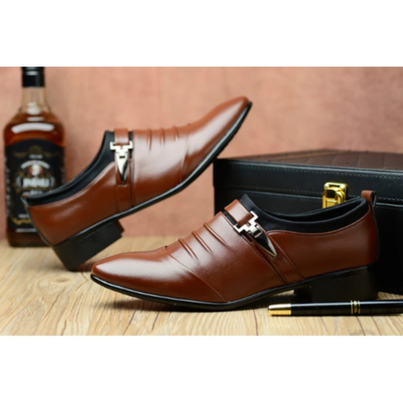 

Men Fashion British Style Leather Shoes Comfortable Flats Pointed Toe Business Wedding Formal Dress Shoes