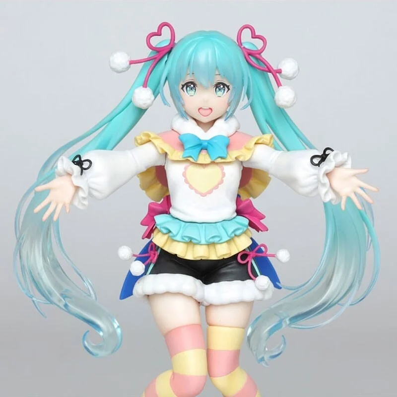 

18cm Anime Model Hatsune Miku Winter Impression Four Seasons Winter Image Action Figure Doll Decoration Toy Christmas Gift